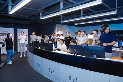 虛實交融之路 記上海市首席技師的軟件代理與開發探索